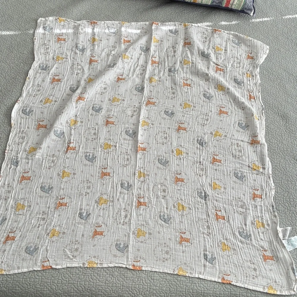 Lot of 2 Aden & Anais Winnie the Pooh Unisex Baby Swaddle Muslin Cotton Blankets